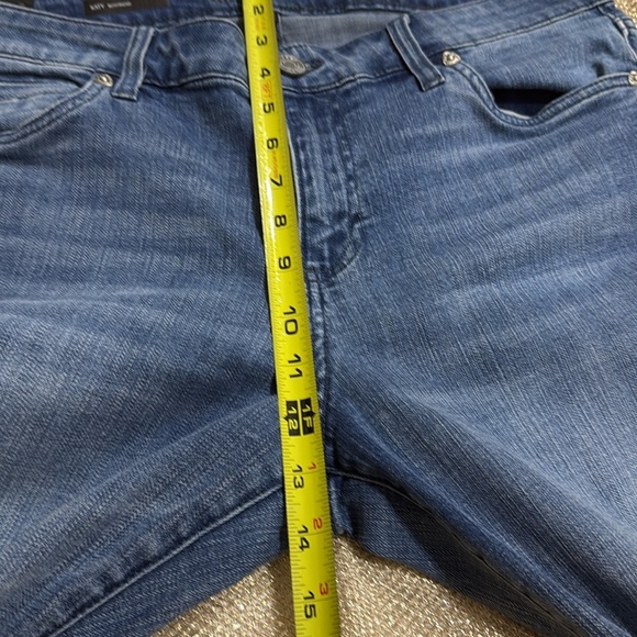 (T3) Kut from the Kloth®
Catherine High-Rise Fab Ab
Boyfriend Jeans, size 10/12 - Picture 8 of 16